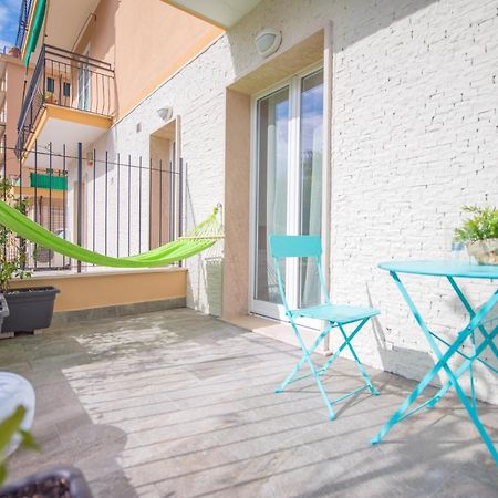 Babyaccommodation Family Comfort Ll Pietra Ligure Exterior foto